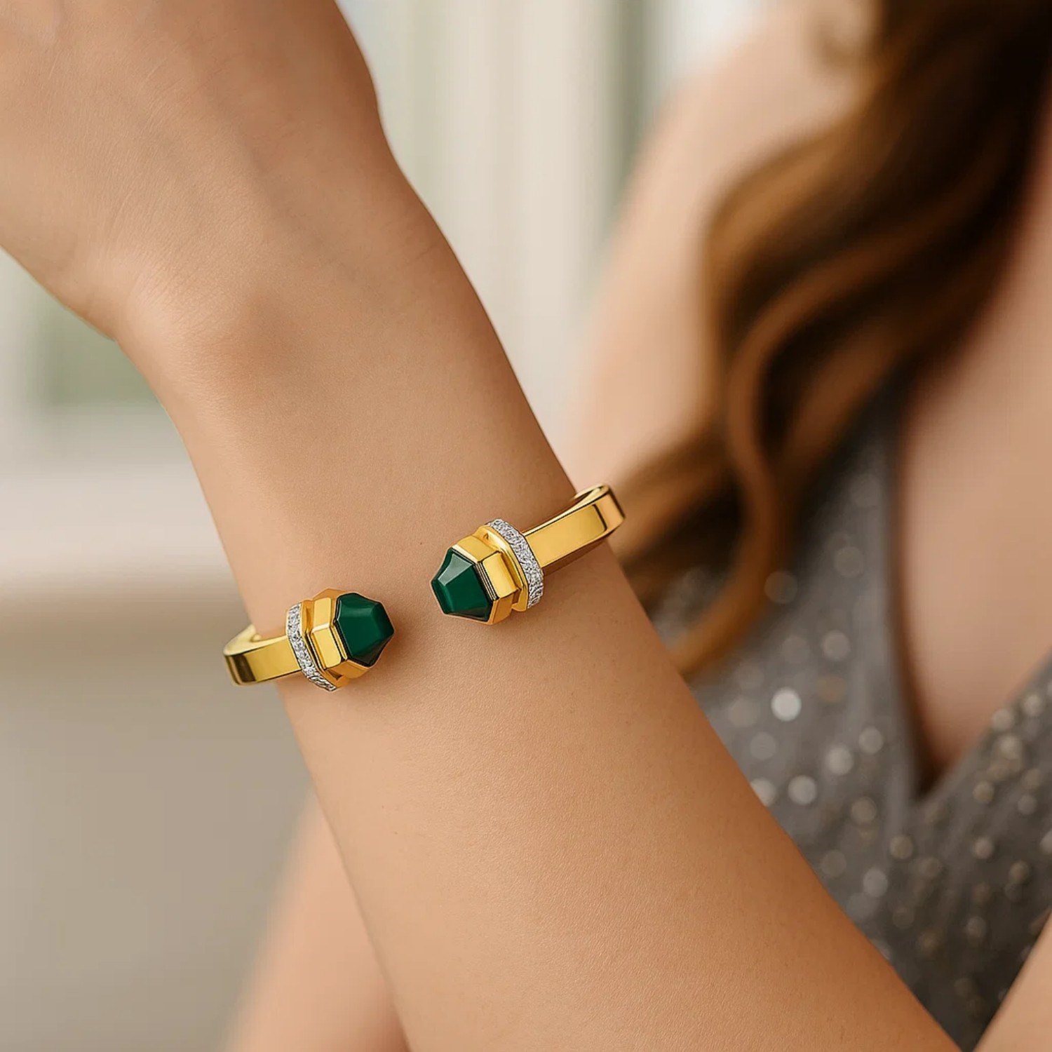 14K Yellow Gold Green Pyramid Art Deco Cuff Bangle (10.70 mm) - Image 5