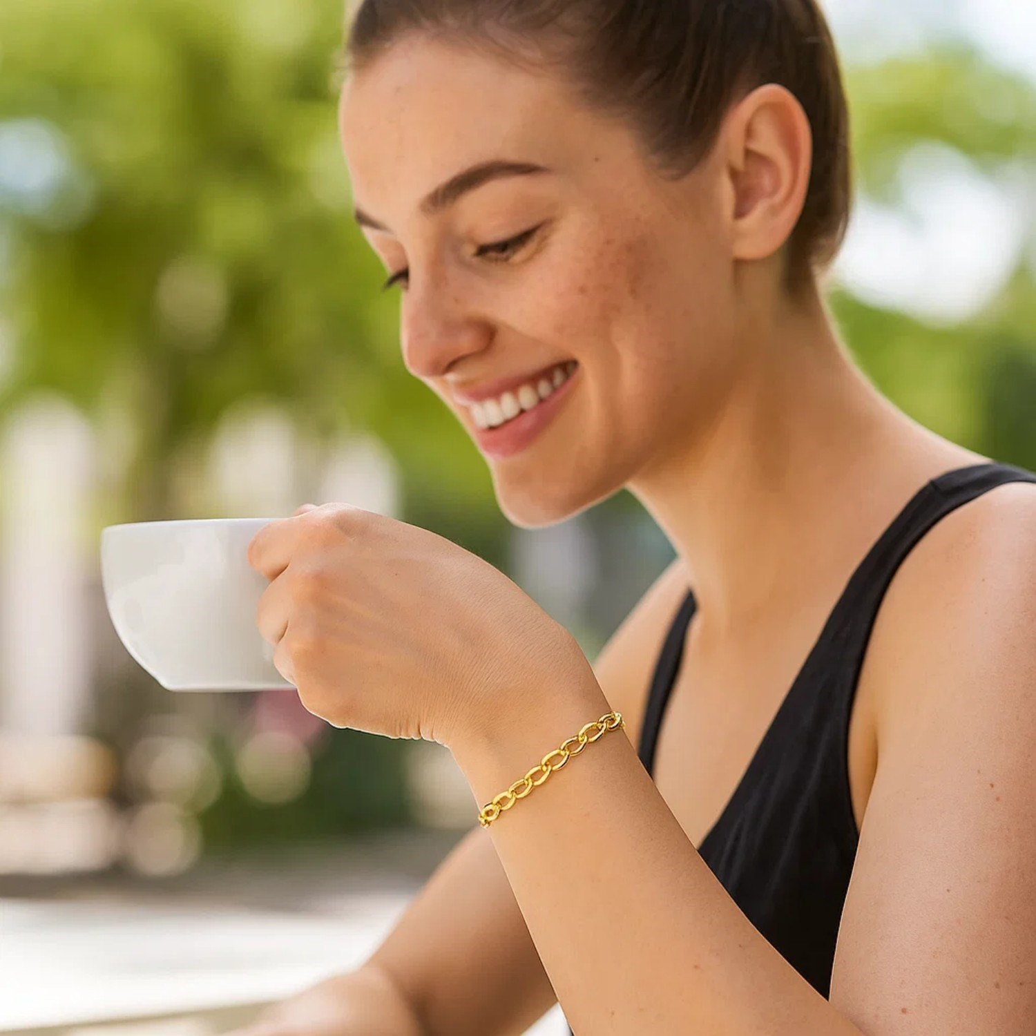 14k Yellow Gold Cable Chain Style Bracelet (6.35 mm) - Image 5